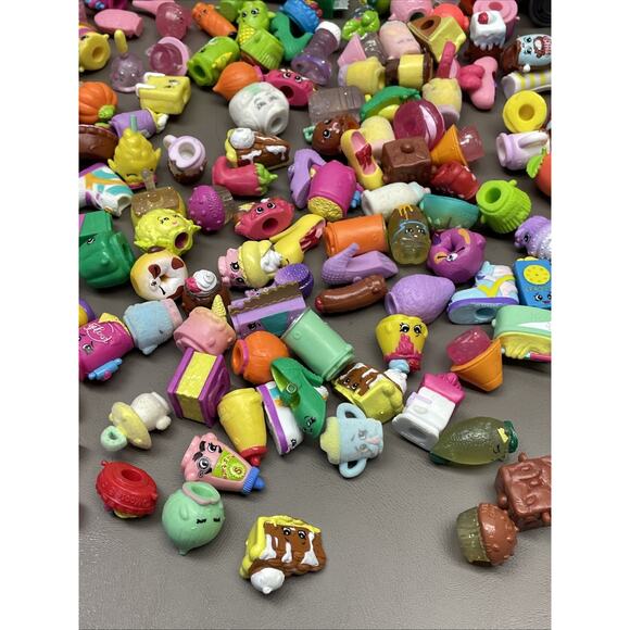 Huge Lot Of 190 Piece Shopkins Bundle - Picture 5 of 8